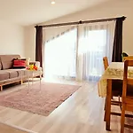 Ozy Houses Sky 公寓 卡斯