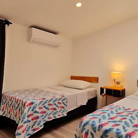 Ozy Sky Apartament *